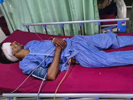 पलवल : तेज रफ्तार कार ने दो बाइकों व कार को रौंदा, दंपति समेत तीन घायल