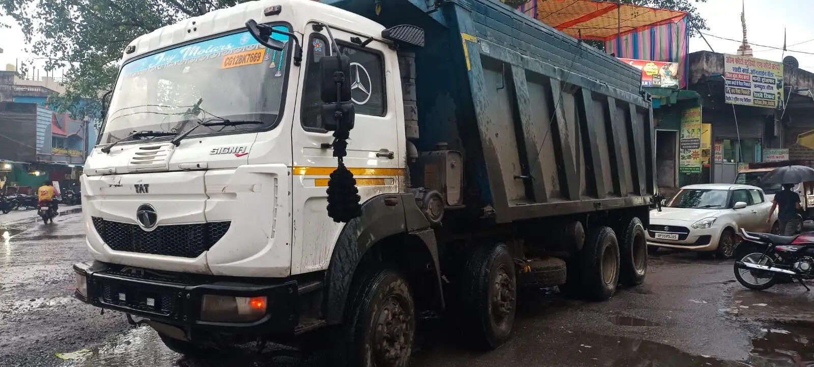 जांजगीर-चांपा में सड़क सुरक्षा पर पुलिस की बड़ी कार्रवाई: 115 वाहन चालकों पर चालान, पांच शराबी ड्राइवरों के वाहन जब्त