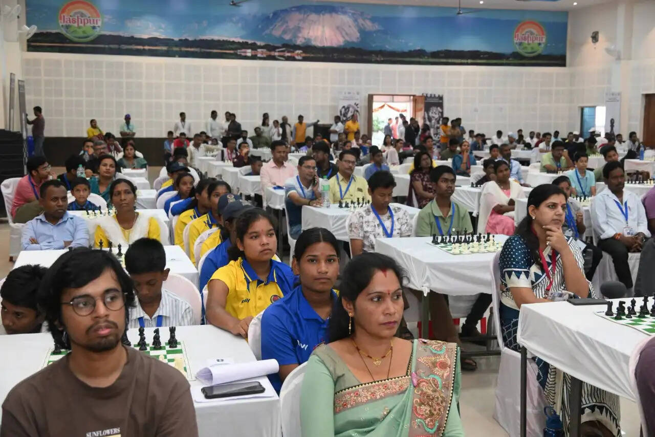 उप मुख्यमंत्री&nbsp;अरूण साव ने अखिल भारतीय फिडे रेटेड शतरंज प्रतियोगिता का किया शुभारंभ