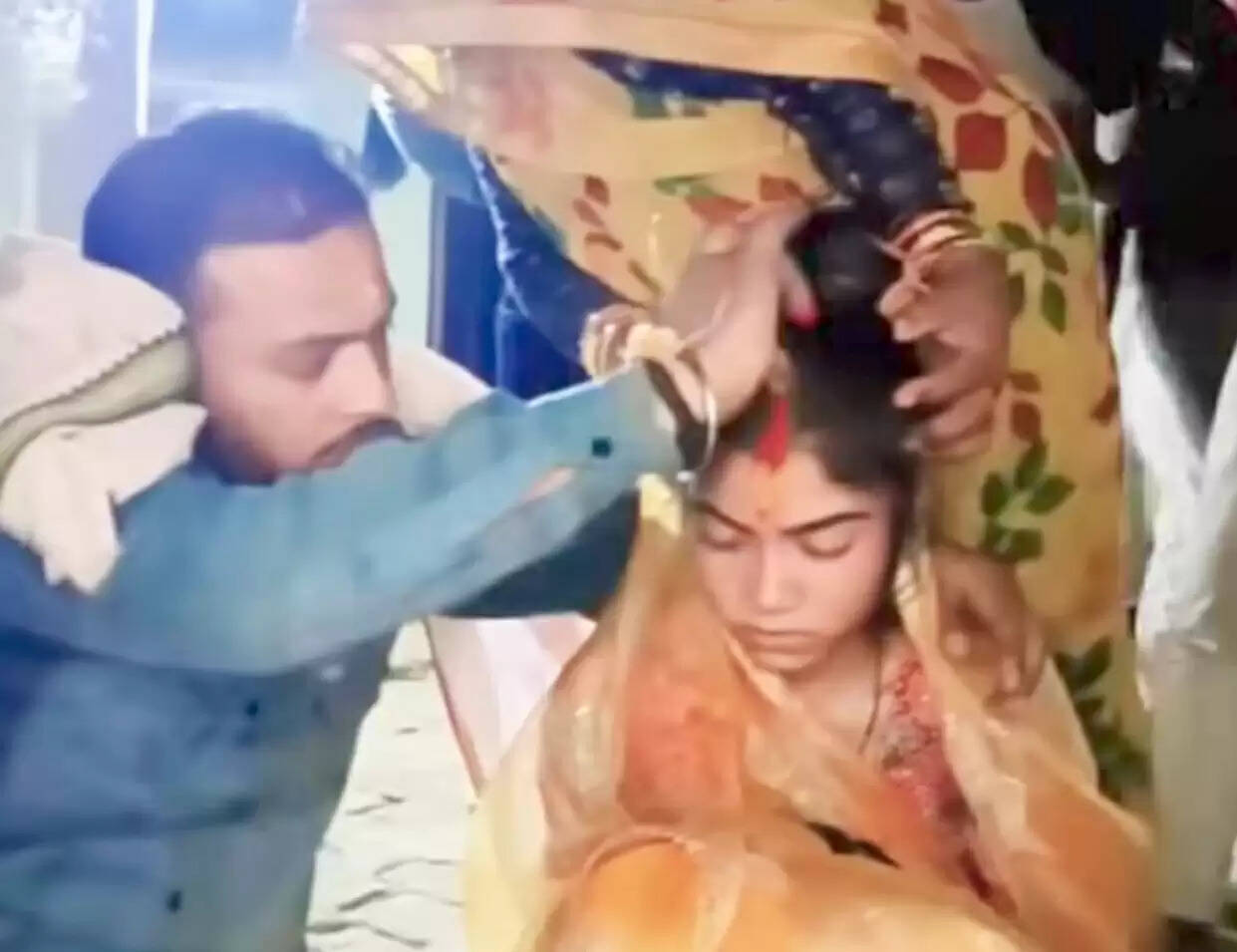 जालौन में प्रेम प्रसंग के बाद युवती के परिजनाें ने की जबरन शादी