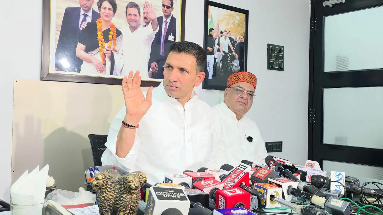 मप्र&nbsp;कांग्रेस&nbsp;प्रदेश&nbsp;अध्यक्ष&nbsp;जीतू&nbsp;पटवारी&nbsp;ने&nbsp;आदिवासी अधिकारों, भूमि और सुरक्षा के मुद्दों पर&nbsp;सरकार को घेरा