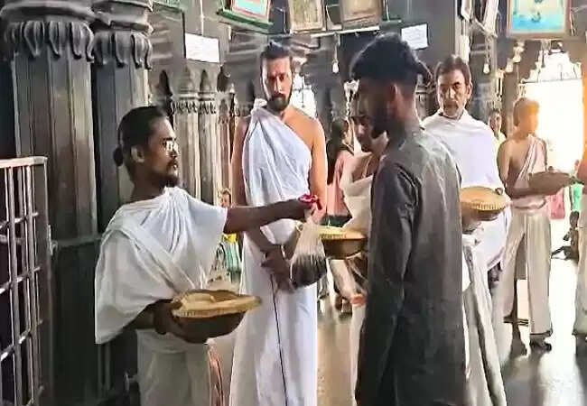 बहुभाषी व कन्नड़ फिल्म अभिनेता सुदीप संजीव ने गया जी में किया मां का पिंडदान