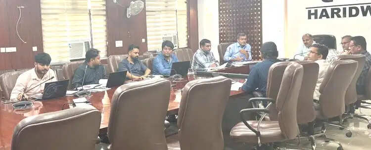 जल जीवन मिशन की प्रगति की समीक्षा, 96.96 प्रतिशत परिवारों को मिला जल संयोजन
