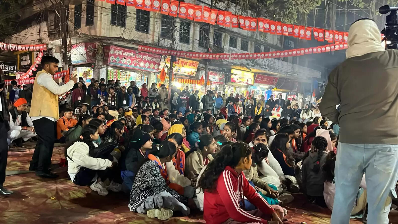 राष्ट्रवादी नारों से गुंजायमान हुआ शहर, अभाविप अधिवेशन के तीसरे दिन निकली शोभायात्रा में 19 जिलों के कार्यकर्ता हुए शामिल