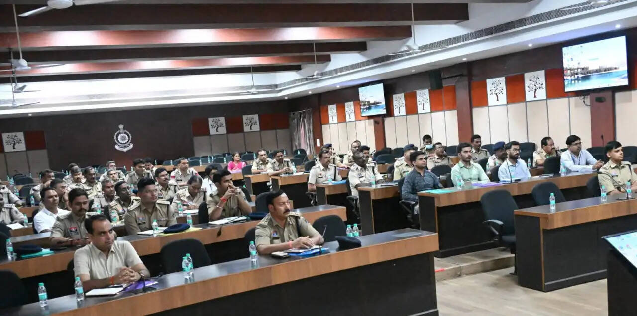 नारकोटिक्स के वित्तीय नेटवर्क पर प्रहार के लिए प्रभावी जांच जरूरी : एडीजी