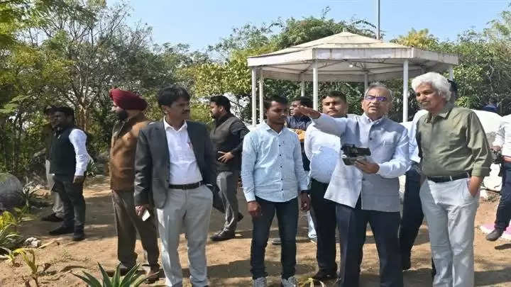 रॉबर्टसन लेक को रानीताल की तर्ज पर विकसित करें: कलेक्टर सक्सेना