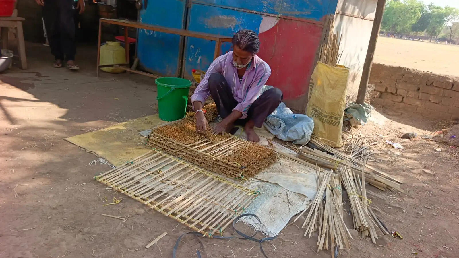 भीषण गर्मी में कूलर और खस की मांग बढ़ी, मरम्मत बाजार में लौटी रौनक