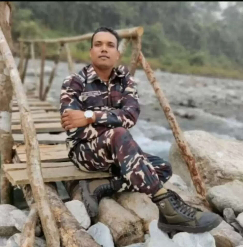 छुट्टी में घर आए एसएसबी जवान का गड्ढे में संदिग्ध हालत में मिला शव