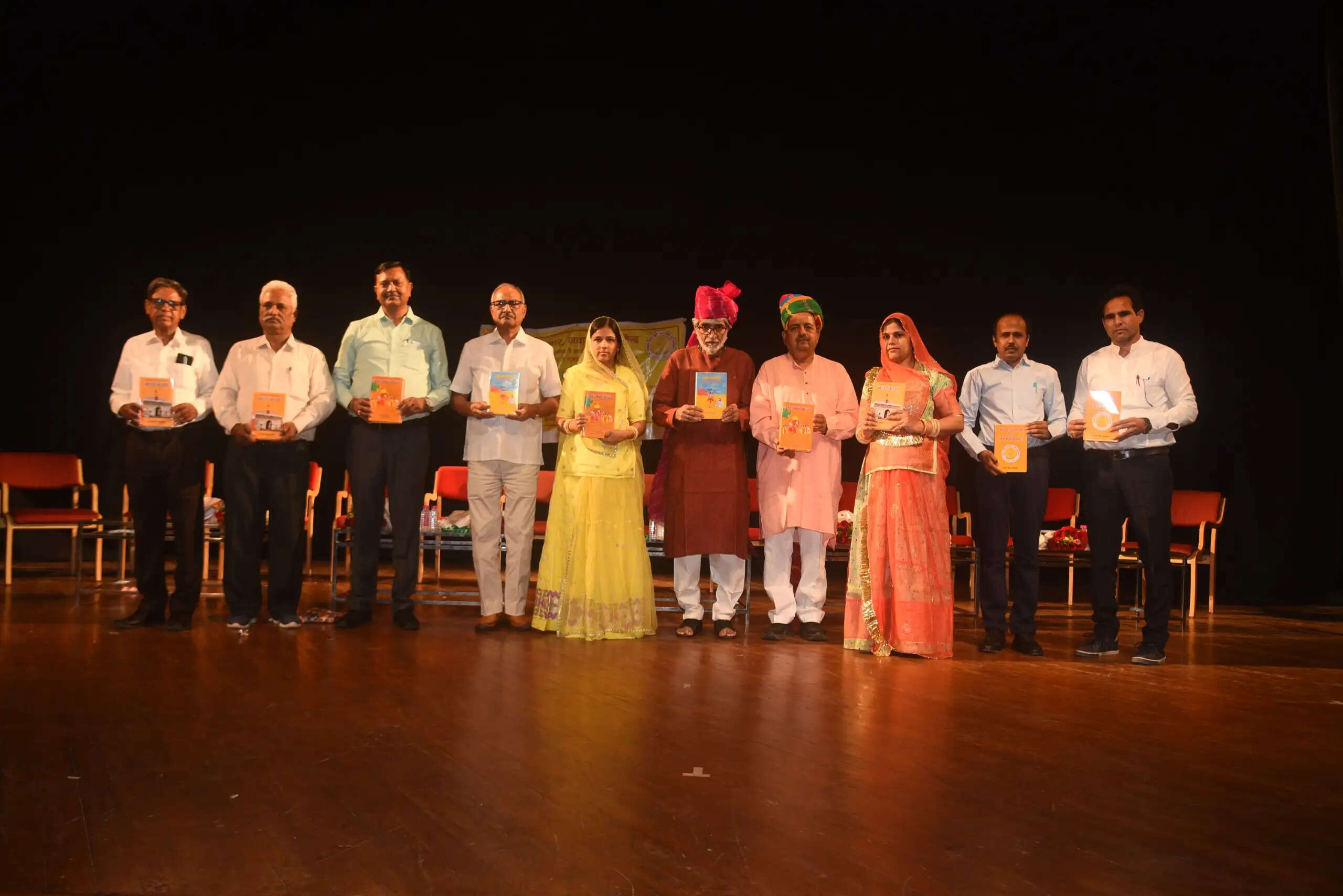 जवाहर कला केंद्र बना साहित्यिक संगम: चार कृतियों का विमोचन