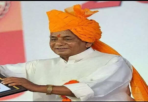 स्मृति विशेष : प्रखर हिंदूवादी राजनेता थे कल्याण सिंह, राम मंदिर के लिए छोड़ी थी सीएम की कुर्सी, पूरा मंत्रिमंडल लेकर गए थे अयोध्या