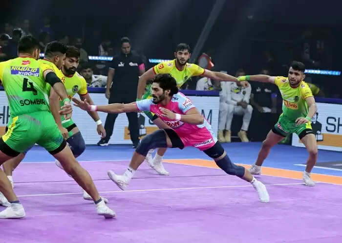 पीकेएल-12: जयपुर पिंक पैंथर्स ने पटना पाइरेट्स को रोमांचक मुकाबले में 39-36 से हराया