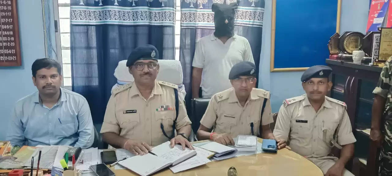 जेएसएससी-सीजीएल परीक्षा पास कराने वाले गिरोह का रामगढ़ पुलिस ने किया खुलासा, एक गिरफ्तार