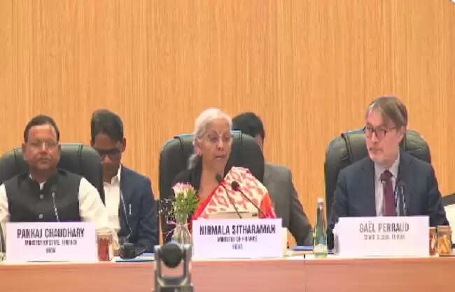 डिजिटल दौर की जटिल चुनौतियों से निपटने को जरूरी है वैश्विक सहयोग: वित्‍त मंत्री