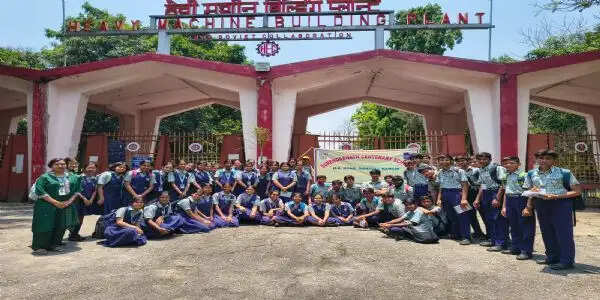 राष्ट्रीय प्रौद्योगिकी दिवस पर सुरेंद्रनाथ सेनटेनरी स्कूल के विद्यार्थियों ने किया एचईसी का शैक्षणिक भ्रमण