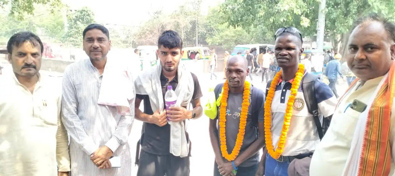 चंद्रशेखर मैराथन में हिस्सा लेने केन्या से पहुंचे धावक