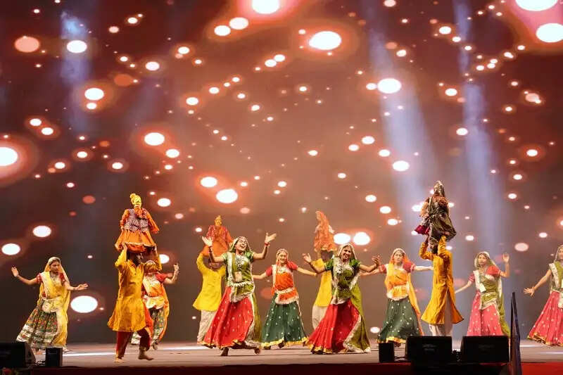 वाराणसी में महानाट्य के मंचन के दूसरे दिन जीवंत हुए सम्राट विक्रमादित्य के जीवन से जुड़े प्रसंग