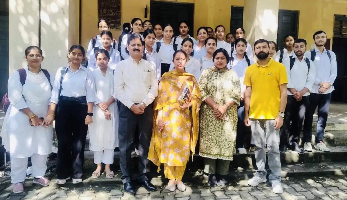 भारतीय जीवनशैली से शारीरिक स्वास्थ्य और मानसिक मजबूती को मिलता है बढ़ावा-प्रो चंदन शर्मा