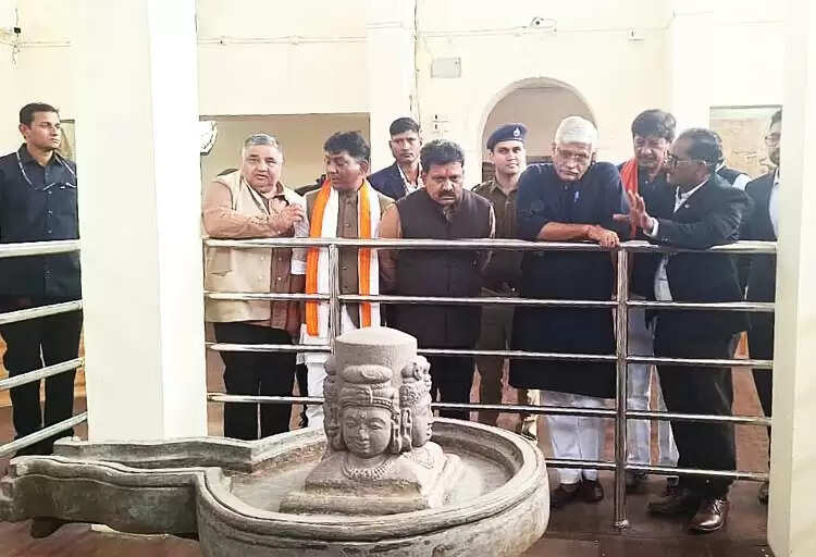 शेखावत ने छत्तीसगढ़ के ऐतिहासिक सिरपुर के पुरातात्विक स्थलों का किया निरीक्षण