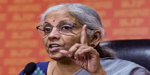 देश में 58 करोड़ जन धन खातों से करोड़ों लोग औपचारिक बैंकिंग से जुड़े : वित्त मंत्री