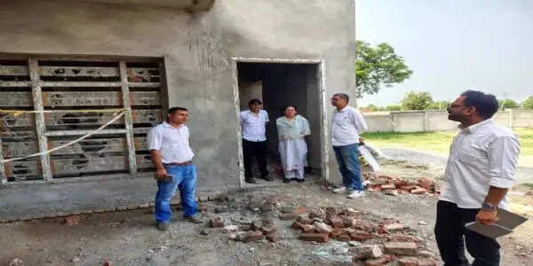 हिसार : बरवाला नगर परिषद में विकास कार्यों की जांच को पहुंची सीएम फ्लाइंग टीम