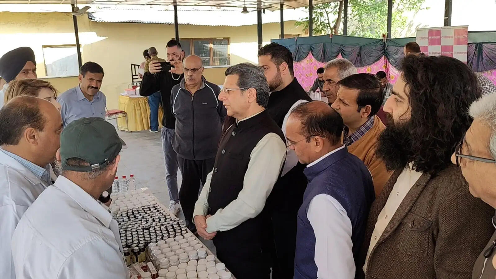 मुट्ठी कैंप में नि:शुल्क बहु-विशेषज्ञ चिकित्सा शिविर, 267 मरीजों को मिला लाभ