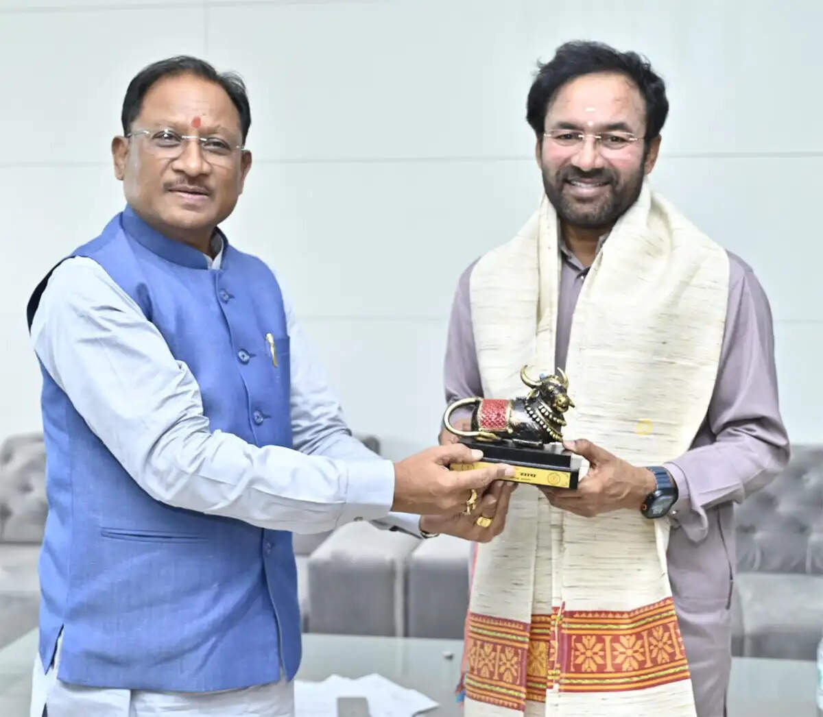 मुख्यमंत्री साय से केंद्रीय कोयला एवं खान मंत्री जी. किशन रेड्डी ने की&nbsp;सौजन्य मुलाकात