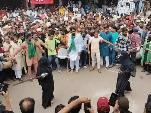 ईद मिलादुन्नबी पर भोपाल में निकले जुलूस, बड़ी संख्या में समाजजन हुए शामिल