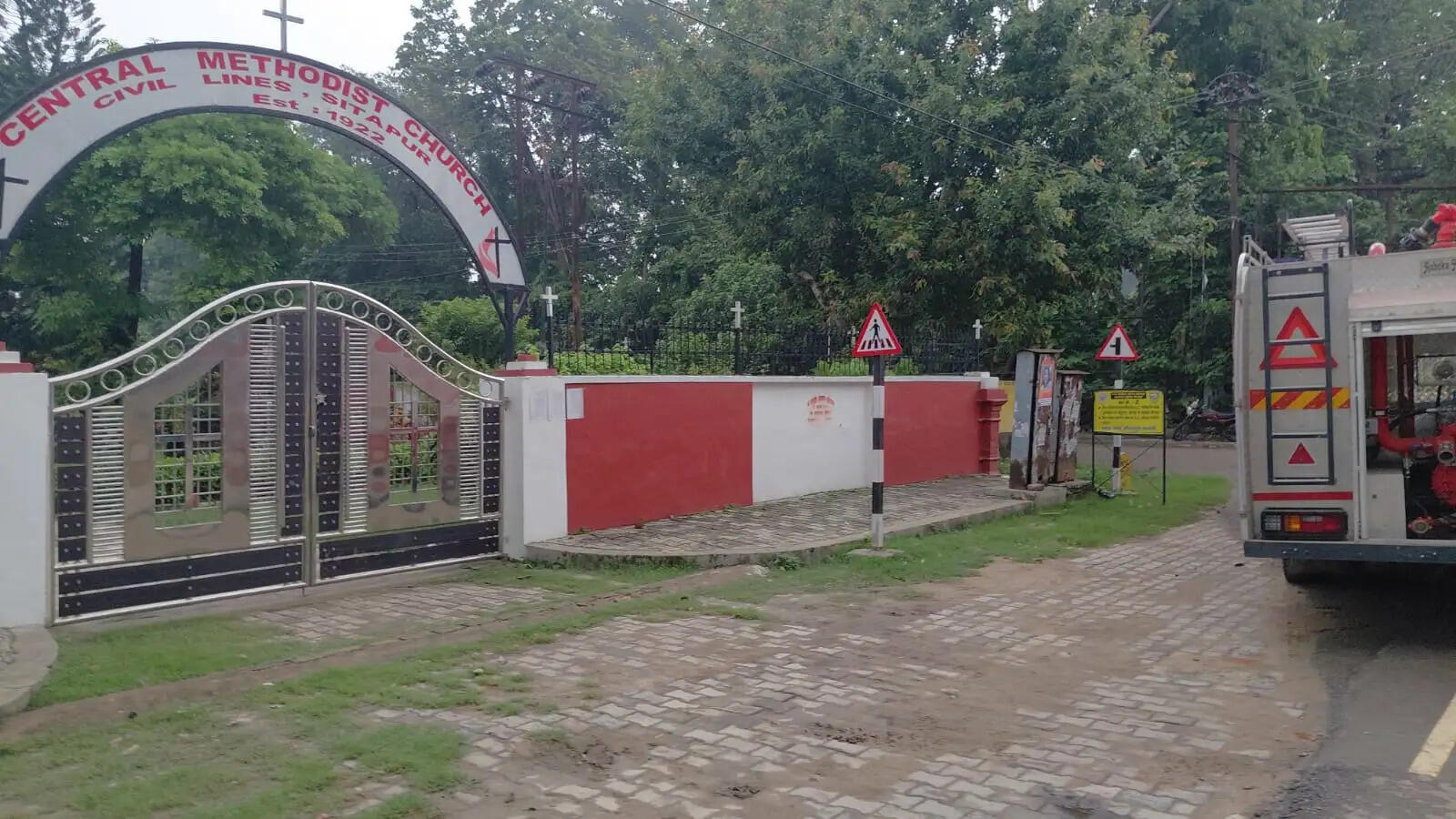 मेथाडिस्ट मिशन स्कूल पर प्रशासन की बड़ी कार्यवाही, 36 बीघा नजूल भूमि सरकार के पास वापस