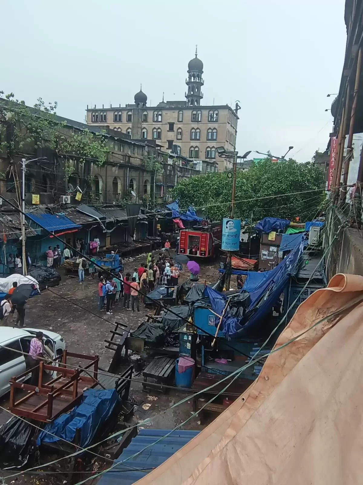 (राउंड अप) कोलकाता के होटल में भीषण आग, दो बच्चों सहित 14 लोगों की मौत