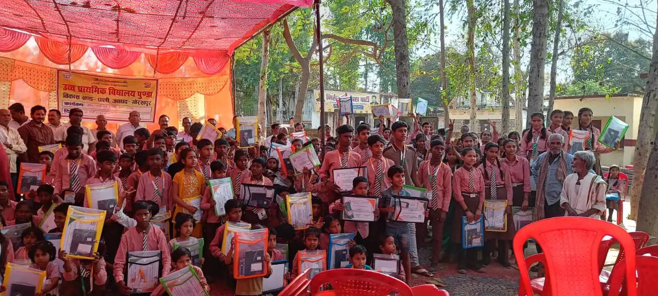 कंबोजिटविद्यालयं, पुंडामध्ये विज्ञानप्रदर्शिनी पुरस्कारवितरणसमारोहः च सम्पन्नः