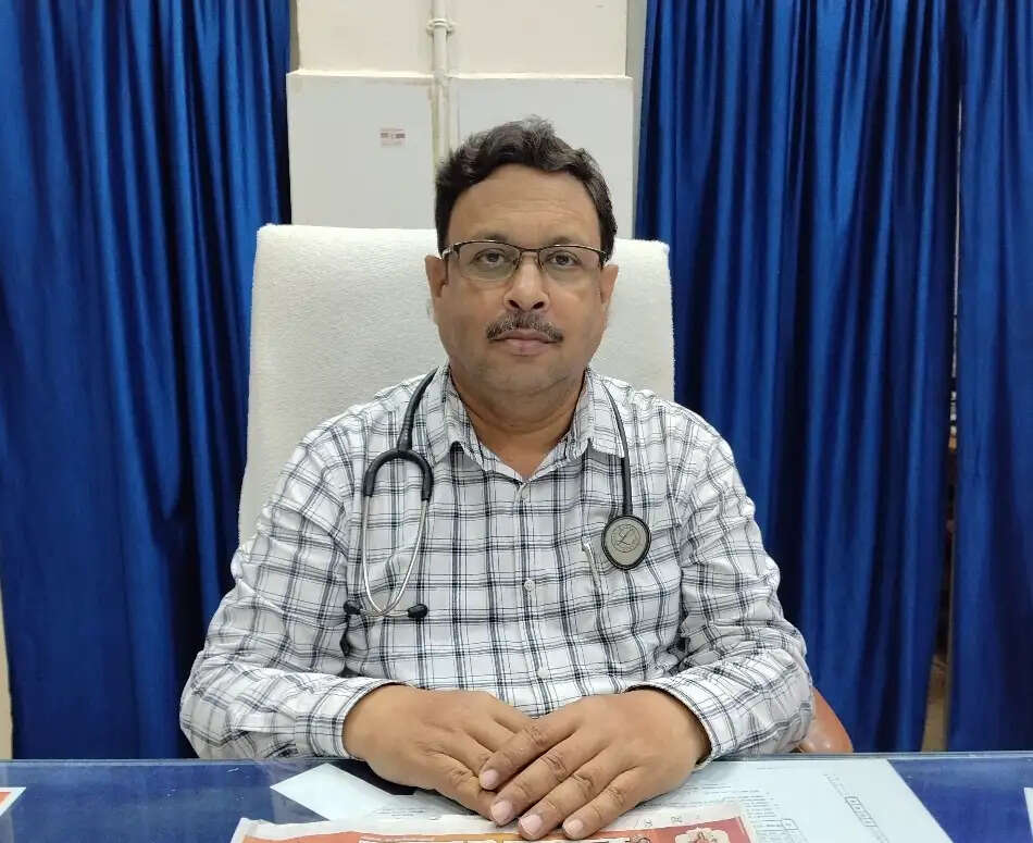 सीएमएचओ डॉ. यू एल कौशिक का तबादला, डॉ. टोंडर को मिली जिम्मेदारी