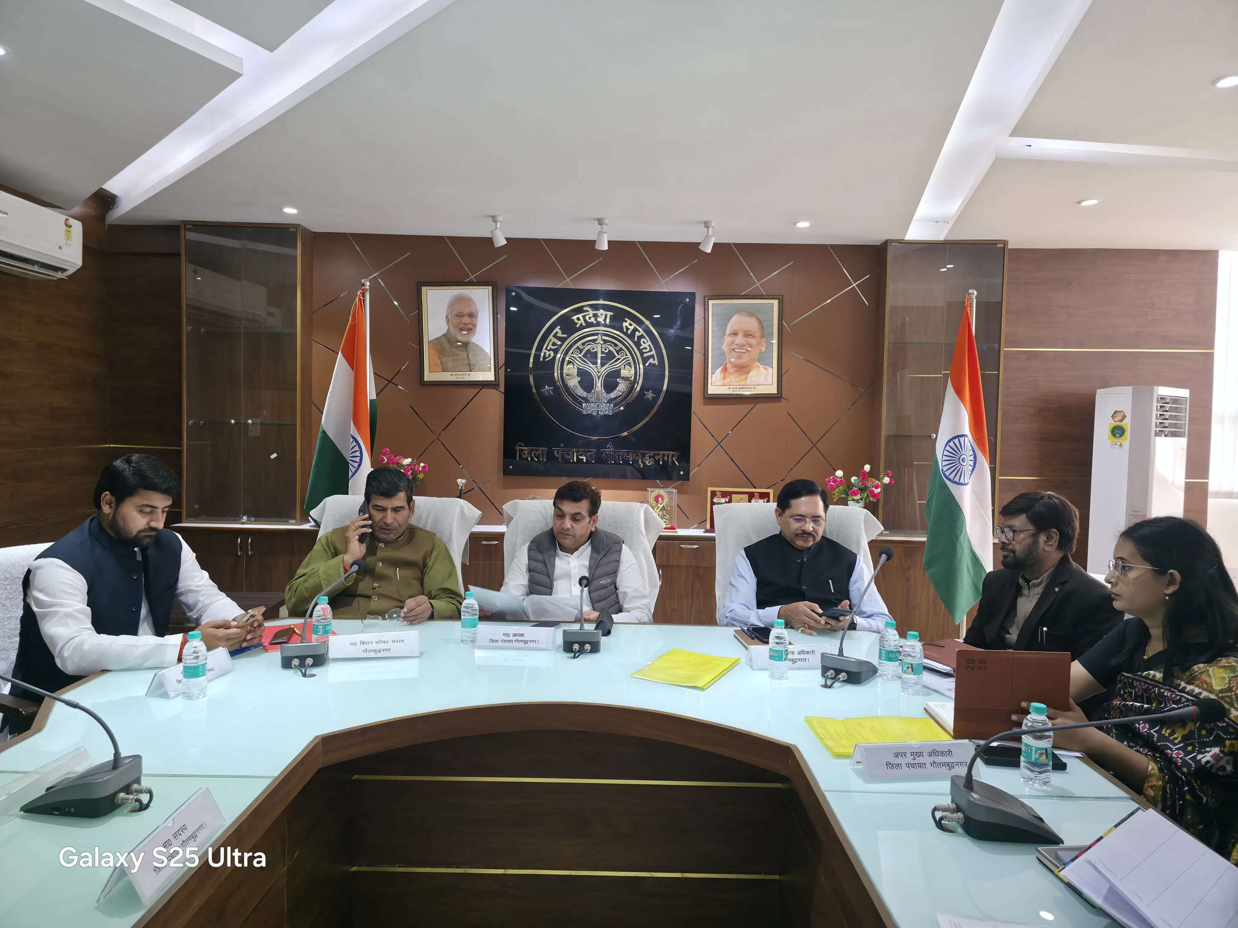 जिला पंचायत बैठक में नाै कराेड़ रूपये के विकास कार्याें की मिली मंजूरी, ग्रामीण क्षेत्र में तेज गति से नहीं बजेंगे डीजे