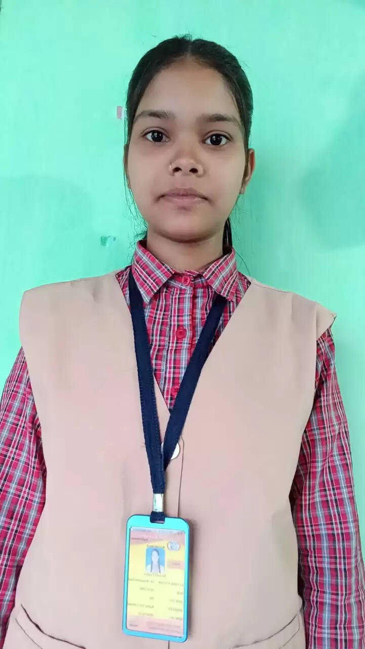 बलरामपुर : दसवीं बोर्ड परीक्षा में ब्यूटी गुप्ता ने पूरे जिले में क‍िया टॉप