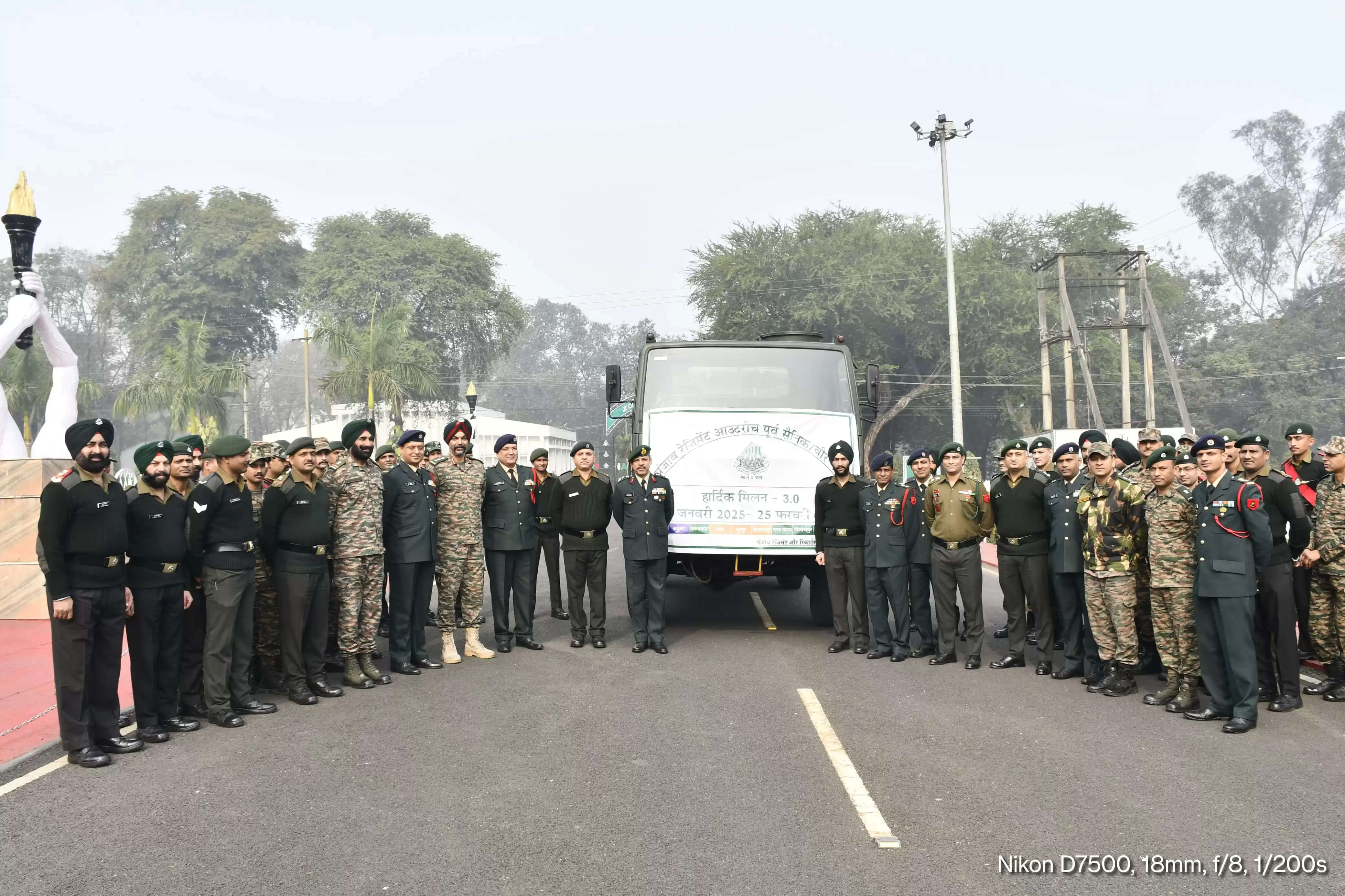 भूतपूर्व सैनिकों के कल्याण के लिए ब्रिगेडियर ने रवाना किया मिलन दल