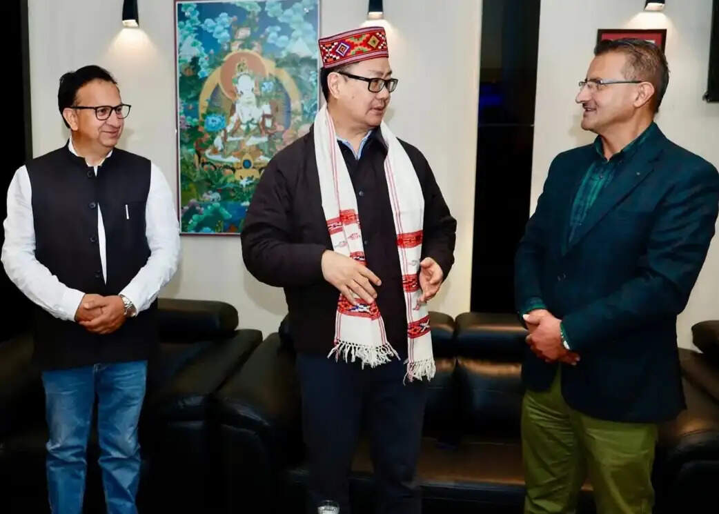 निचली अदालतों की फैसलों के खिलाफ ऊपरी अदालतें मौजूद : रिजिजू