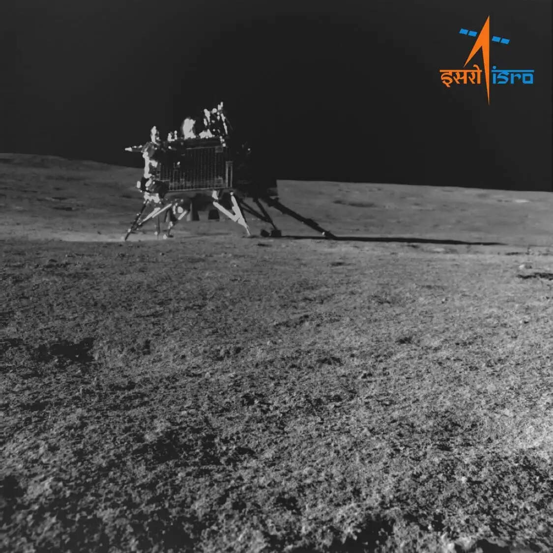 इतिहास के पन्नों में 23 अगस्त : जब चांद के दक्षिणी ध्रुव पर पहुंचकर भारत ने रचा इतिहास