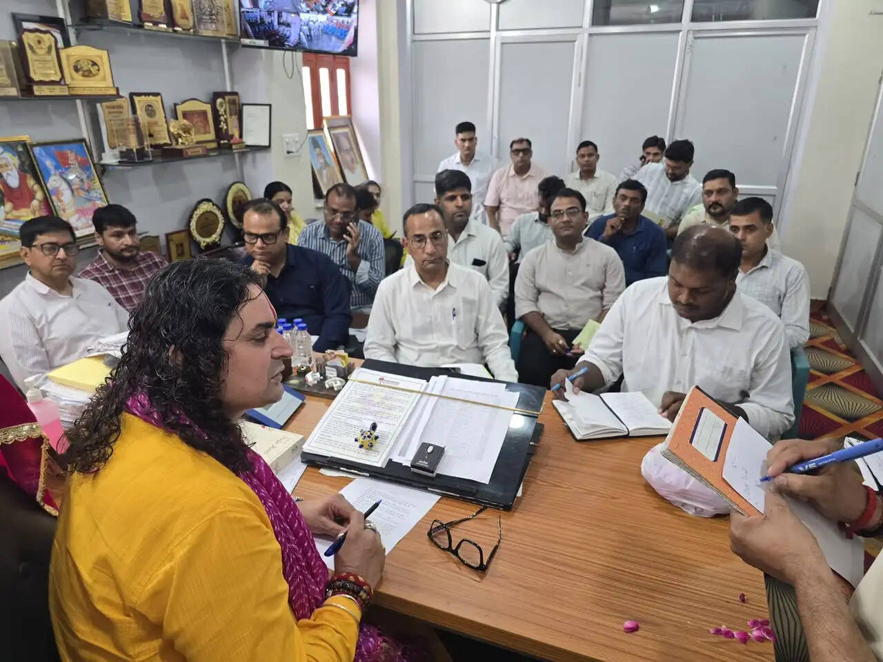 कांवड़ यात्रा और आगामी पर्वों की तैयारियों पर हवामहल विधायक ने दिए व्यवस्थाएं चाक-चौबंद रखने के निर्देश