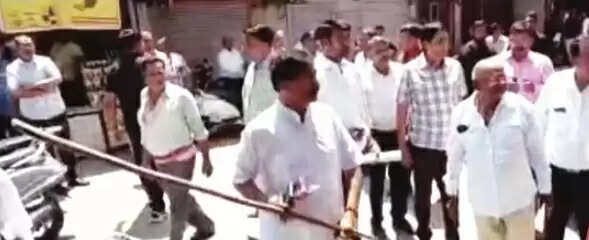 गोविन्द गिरी महाराज के आगमन पर पुष्कर में हंगामा और मारपीट