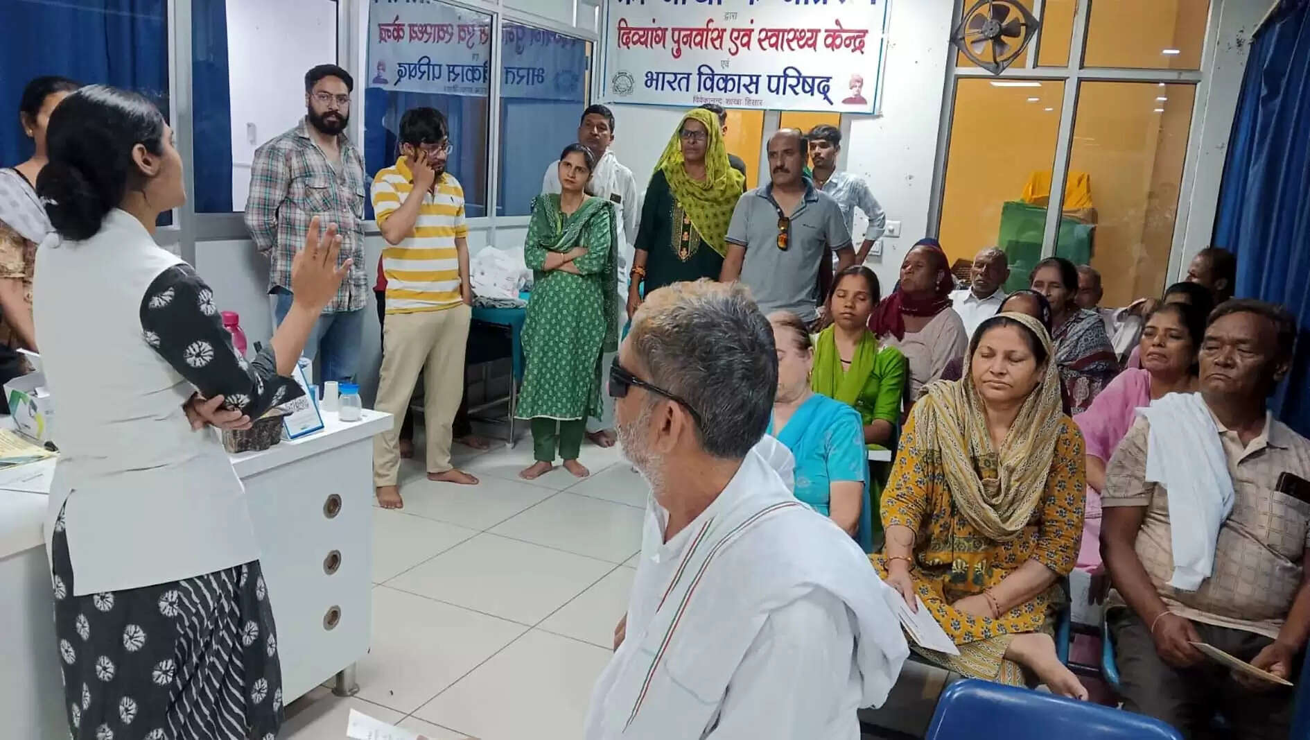 हिसार : पहलगाम के शहीदों की स्मृति में निशुल्क नेत्र ऑपरेशन शिविर लगाया