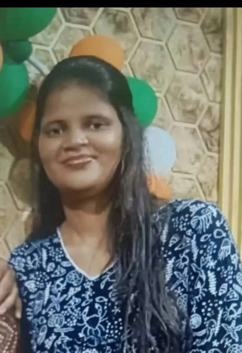 कौशांबी : महिला सिपाही ने खुद काे गाेली मारकर की आत्महत्या