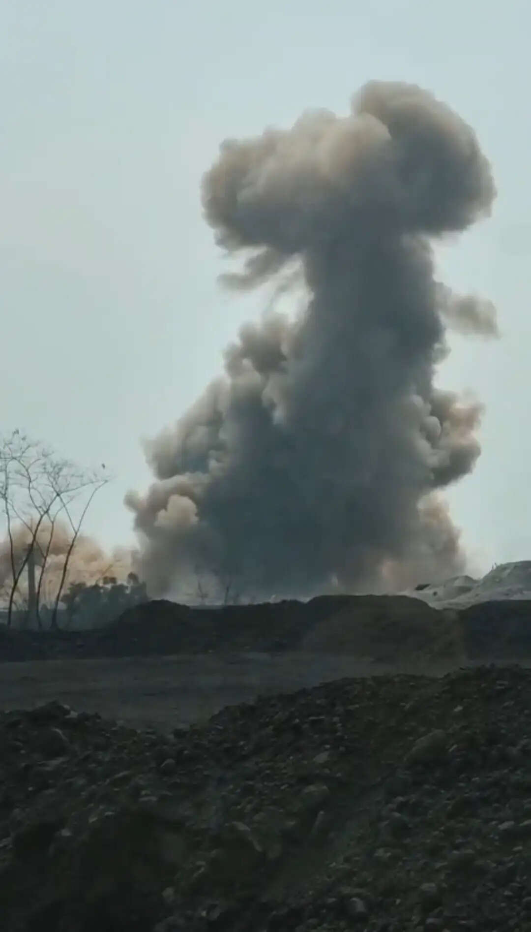 छत्तीसगढ़ के चांपा में प्रकाश इंडस्ट्रीज की भट्टी में ब्लाॅस्ट