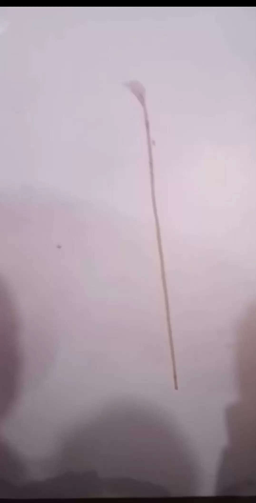 दीवारों से रिसता खून ,,सांप जैसी आकृति से दहशत, वीडियो वायरल