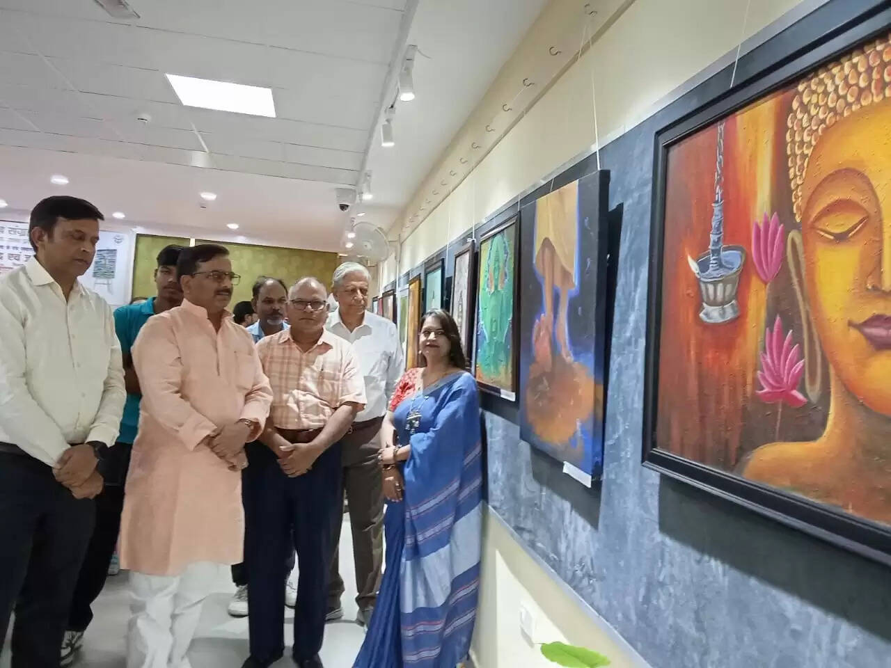 ‘‘वैश्विक बुद्ध एवं जातक कथायें‘‘ विषयक अन्तरराष्ट्रीय कला प्रदर्शनी का हुआ आयाेजन