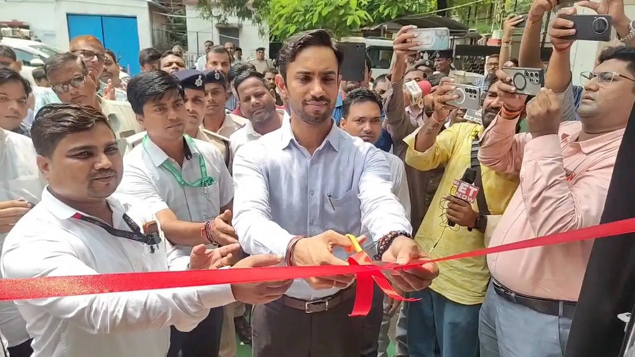सीवान में तीन दिवसीय मोबाइल पासपोर्ट कैंप शुरू, 165 अतिरिक्त स्लॉट से आवेदकों को राहत