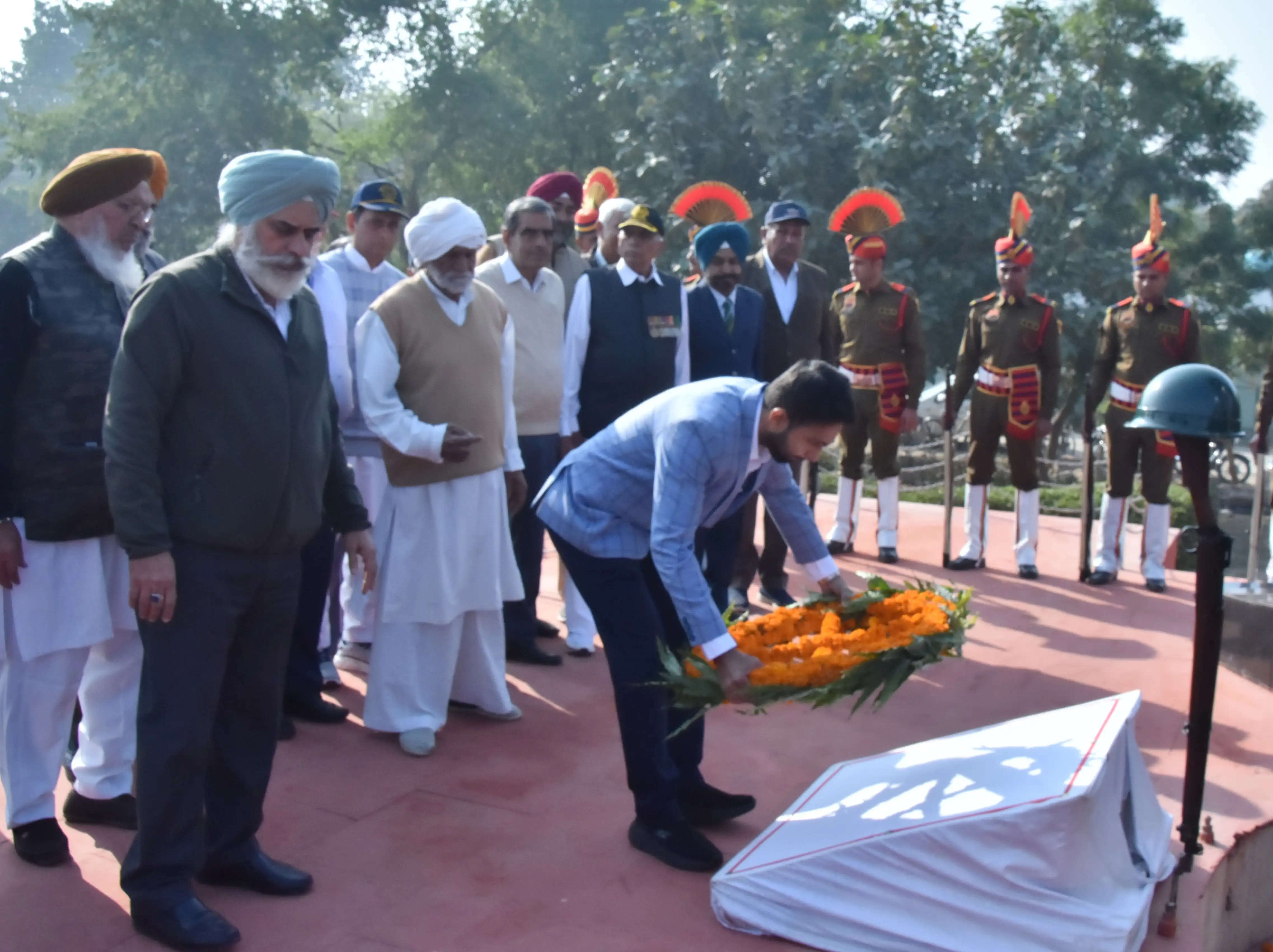 सिरसा: सैनिकों के शौर्य व बलिदान से प्रेरणा लेकर देशहित में दें योगदान : पार्थ गुप्ता