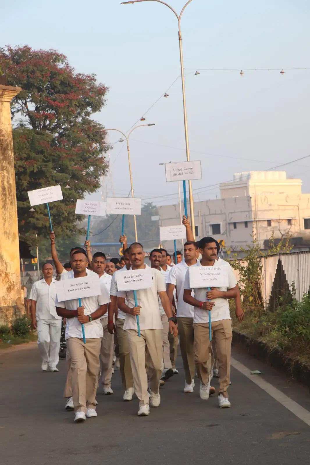 94 बटालियन सीआरपीएफ ने किया फिट इंडिया स्वच्छता फ्रीडम रन का आयोजन