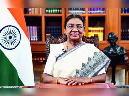 राष्ट्रपति मुर्मु मंगलवार को 'बिरसा लाइव्स इन न्यू भारत वीक' के तहत 200 आदिवासी छात्रवृत्ति लाभार्थियों से करेंगी संवाद