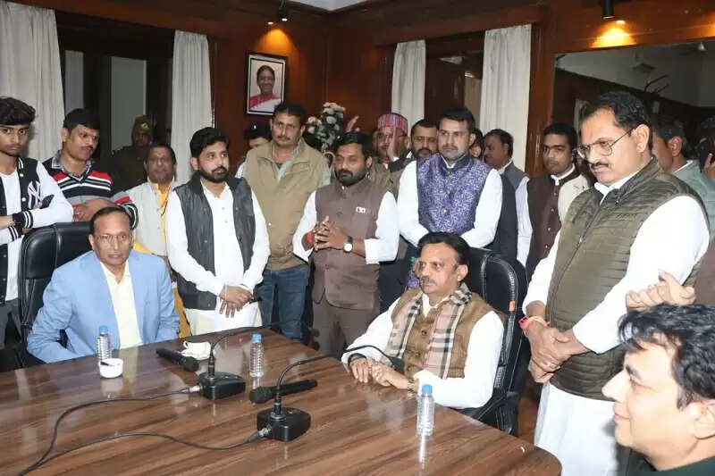 हवाई सेवा शुरू होने से विंध्य क्षेत्र को लगेंगे पंख : उप मुख्यमंत्री शुक्ल