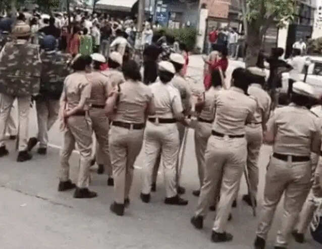 गुरुग्राम: आईएमटी मानेसर में करीब दस हजार कर्मचारी हड़ताल पर गए