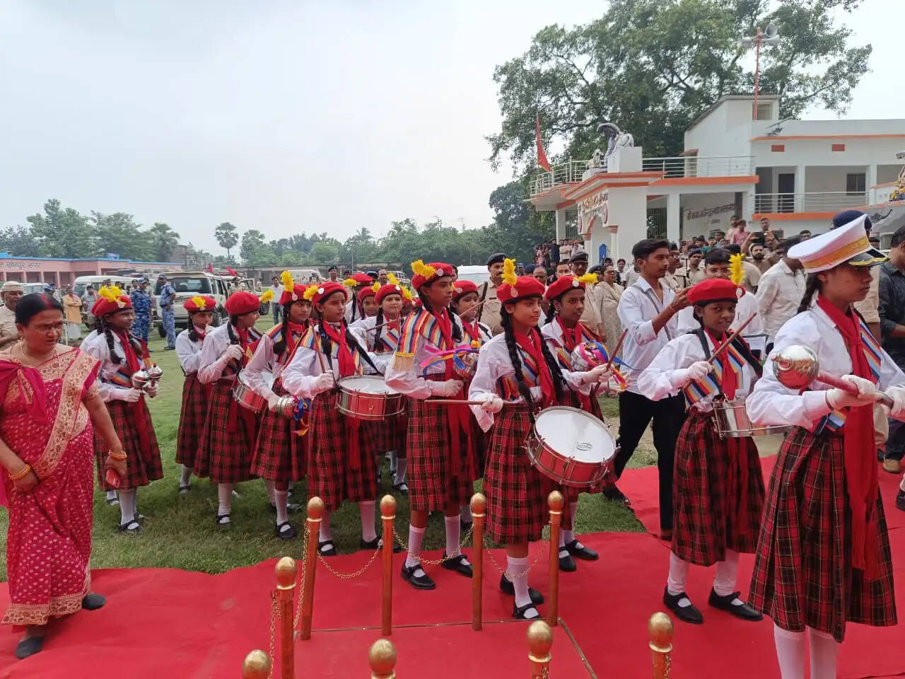 उपमुख्यमंत्री विजेंद्र प्रसाद यादव ने सोनपुर में विद्यालय का किया उद्घाटन